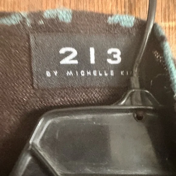 213 be Michelle Kim one size - Picture 6 of 10